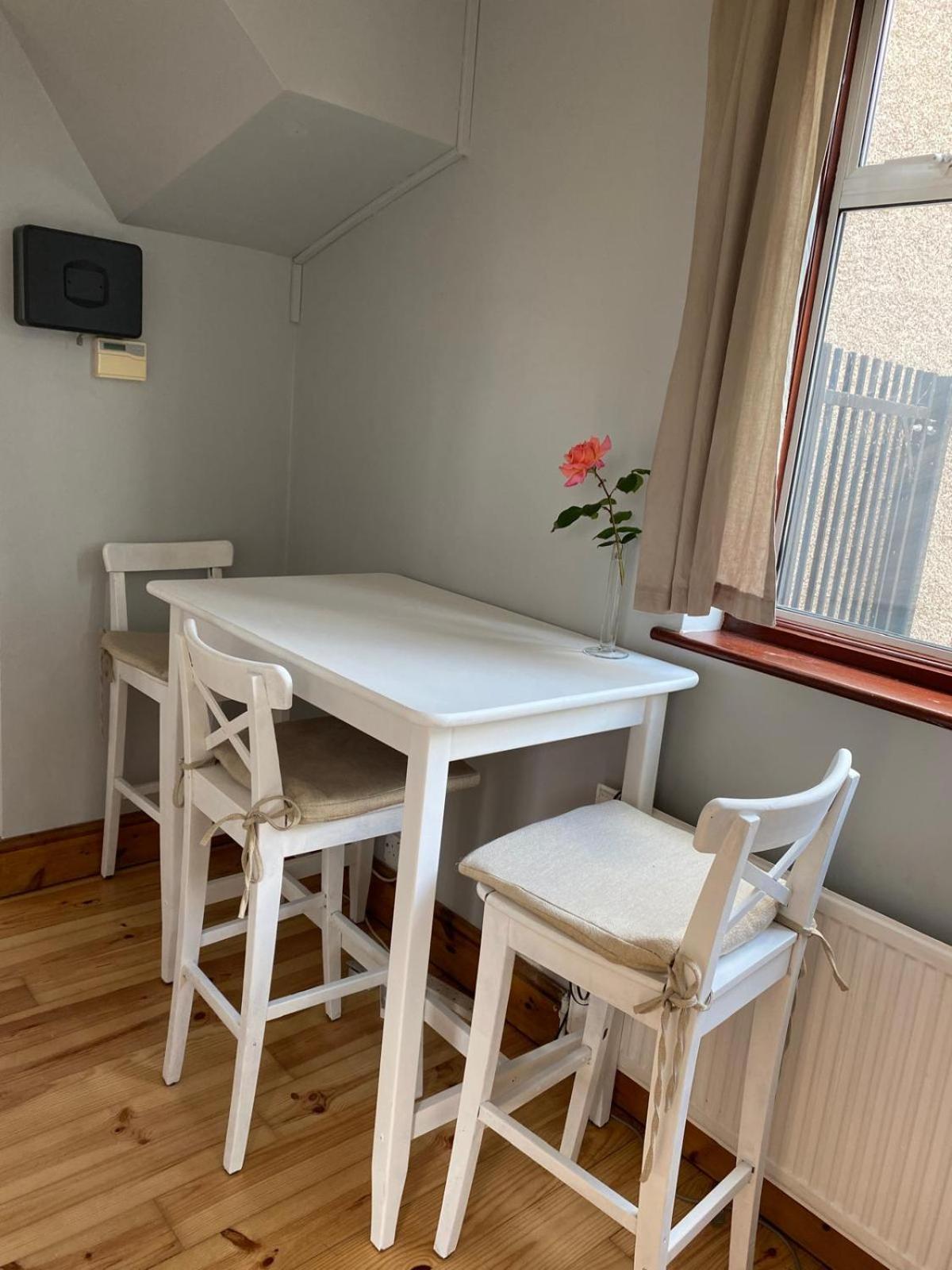 Lovely Rooms In West London Northolt  Exterior photo